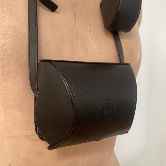 Leica 18722 Leather D-Lux 5 Ever-Ready Case - Picture 4 of 16